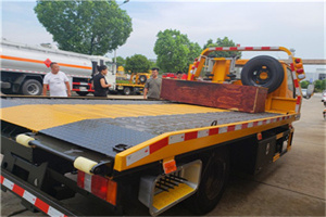 鸡泽附近拖车电话号码服务